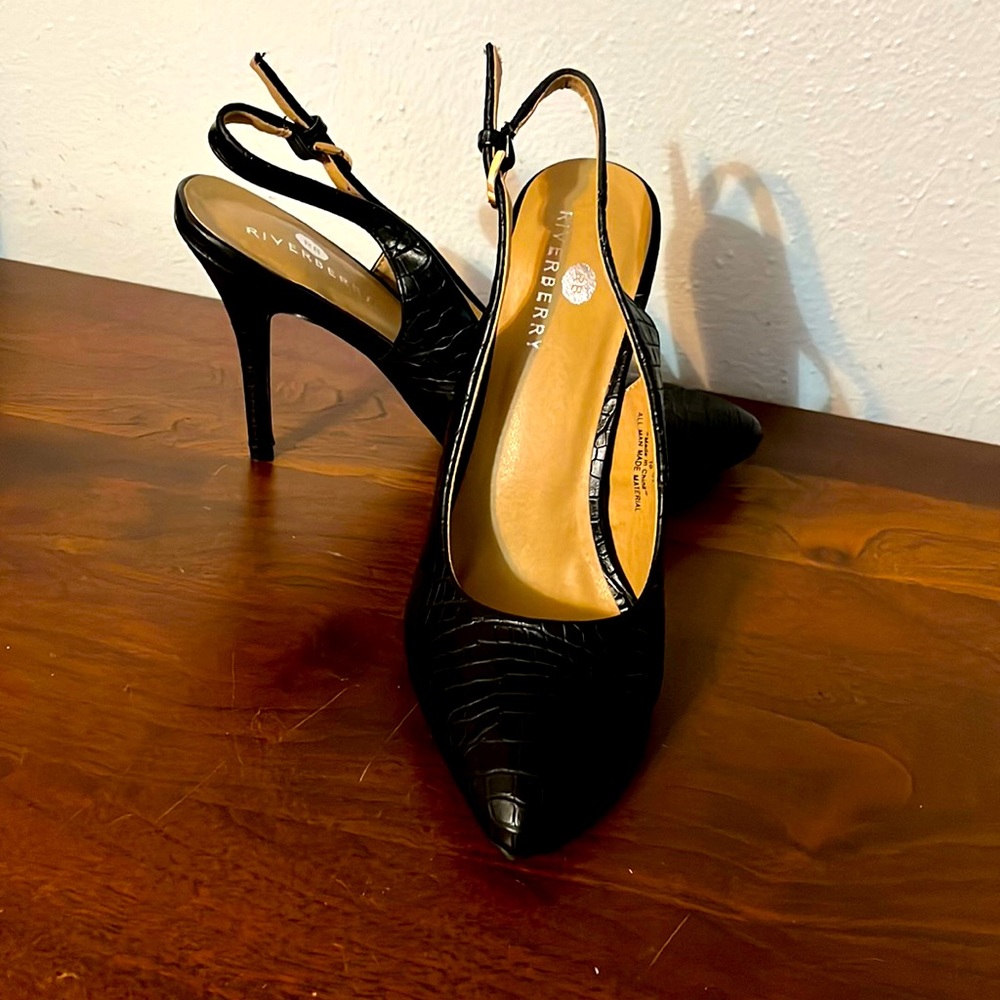 4” Black Crocodile Heels 🐊